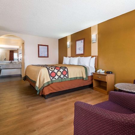 ซูเปอร์ 8 บาย วินด์แฮม เวโก/มอลล์ แอเรีย เท็กซัส Hotel ภายนอก รูปภาพ